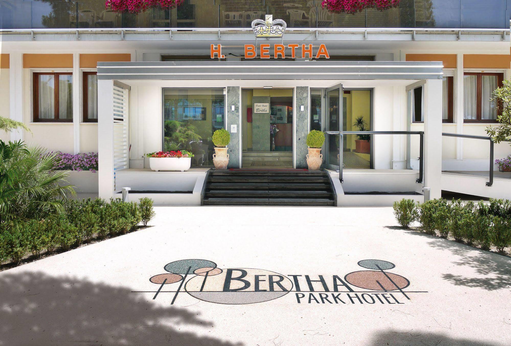 Hotel Bertha Fronte Mare Lido di Jesolo Dış mekan fotoğraf